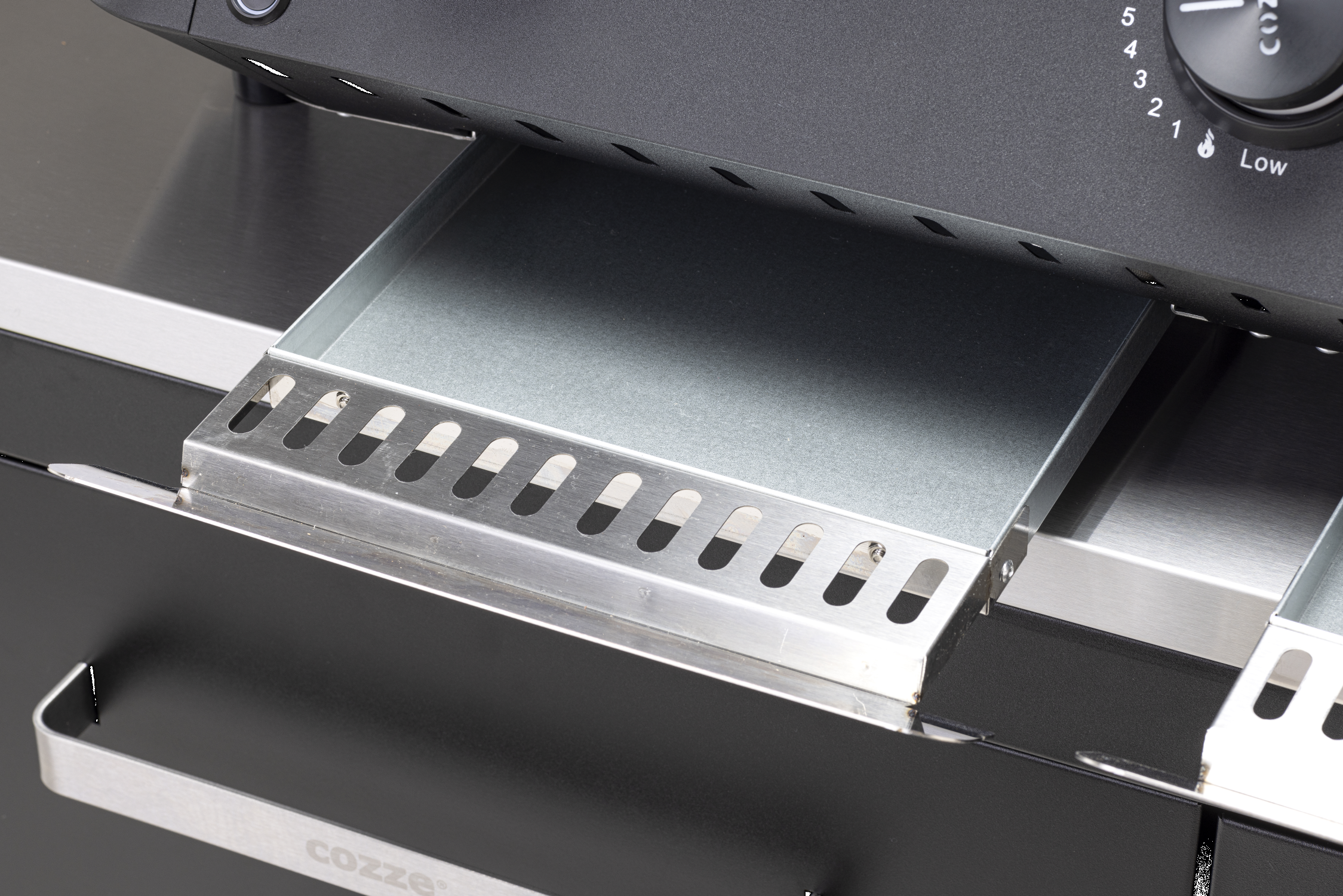 Cozze G-800 Plancha mit Deckel, Gas 50mbar - CH-Regler - Cozze BBQ Schweiz